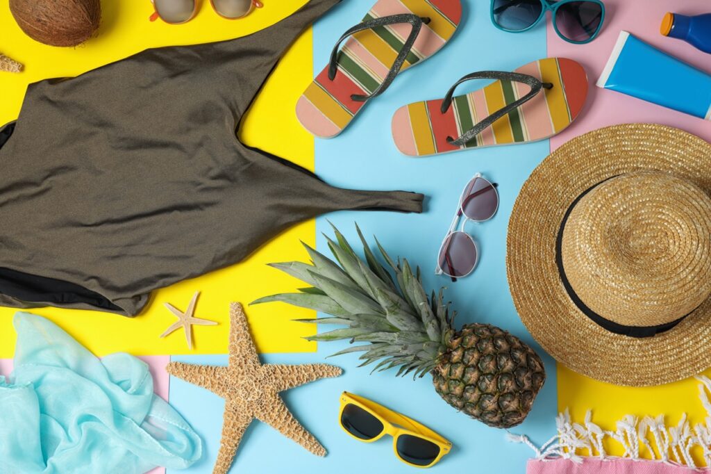 Groß (flat lay composition with beach accessories on col 2026 03 27 17 22 33 utc)
