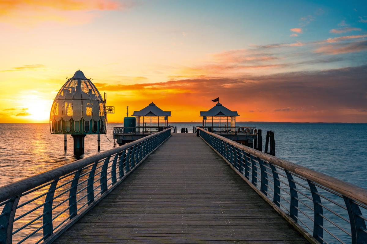 Sonnenaufgang an der Seebrücke